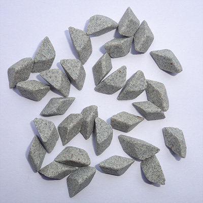 棕剛玉磨料（斜三角）